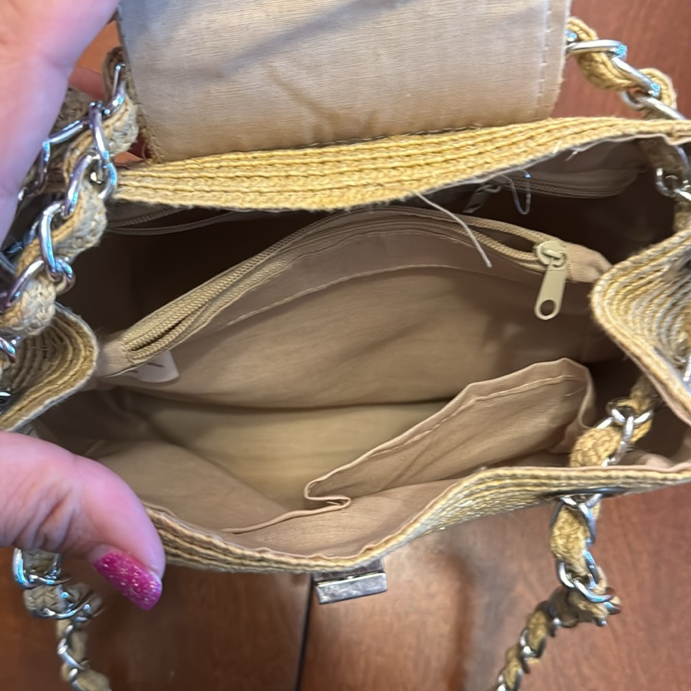 Straw Bag - Picture 6 of 7